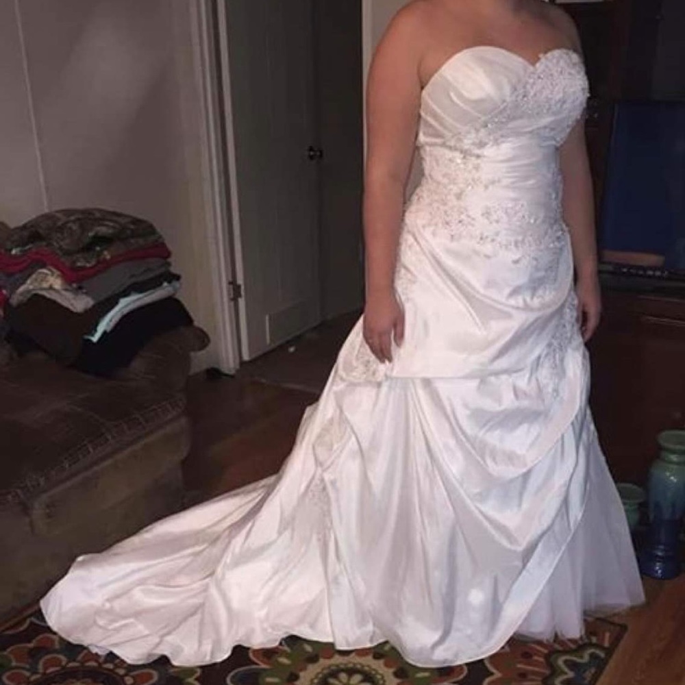 Wedding dress